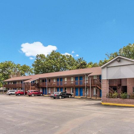 Rodeway Inn Bolivar Экстерьер фото